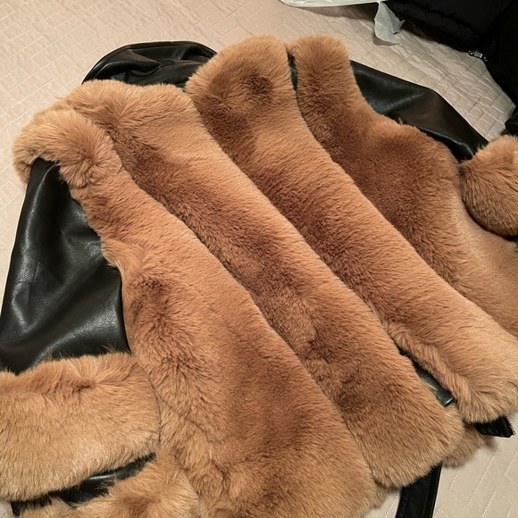 Camel faux fur jacket - Picture 4 of 5